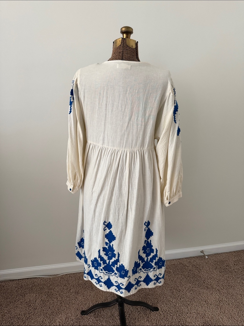 Velvet by Graham & Spencer White Midi Dress with Blue Embroidery - Picture 6 of 13